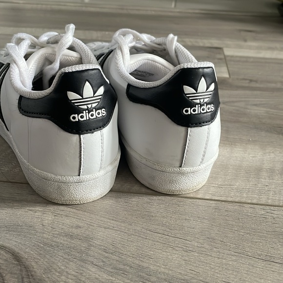 Adidas Sneaker 👟 - Picture 6 of 8